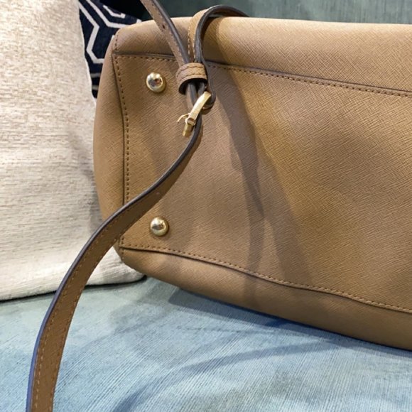 Michael Kors Satchel- Kaki - Large - Picture 10 of 11